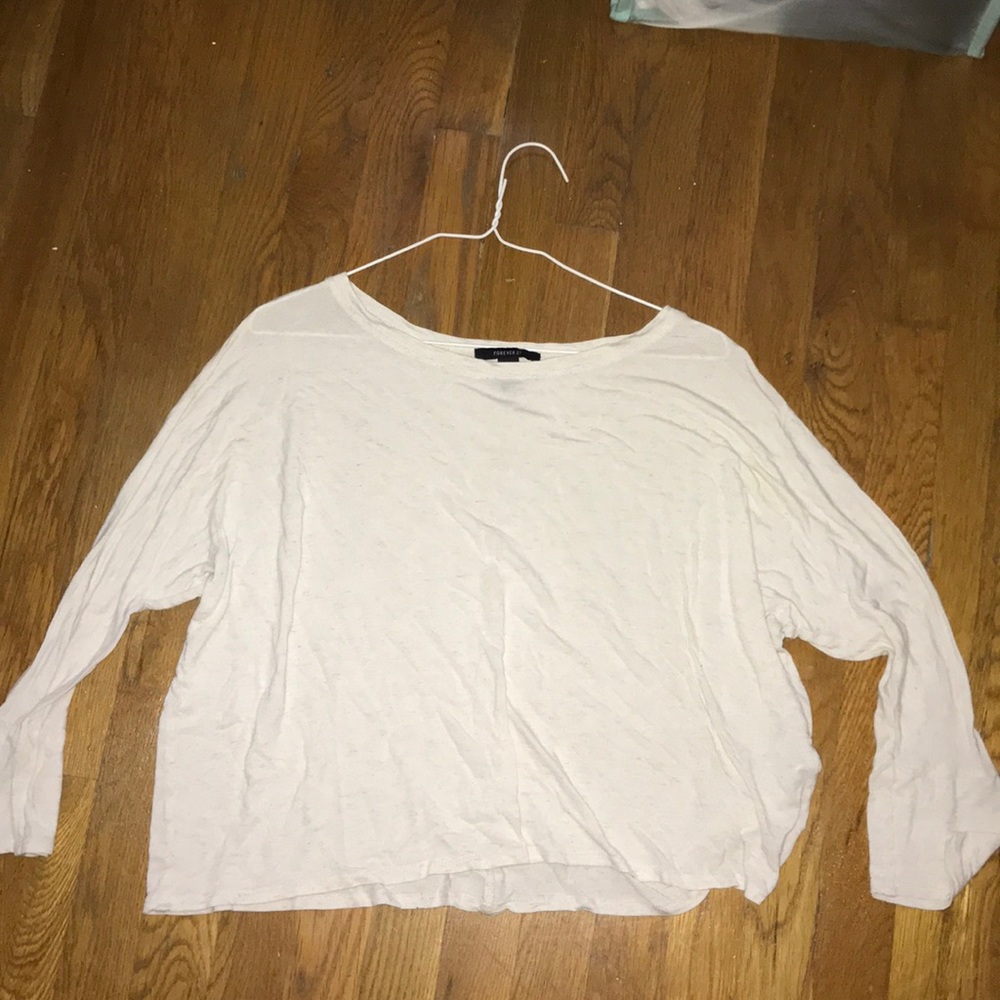 Flowy long sleeve cream-colored top